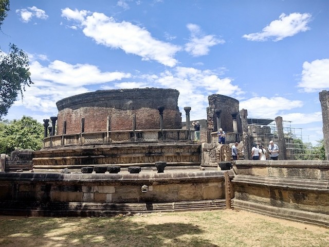 波隆納魯沃 佛寺遺址